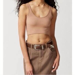 Urban Outfitters Ribbed Scoop Crop Top - Nude/Tan